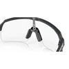 Kép 5/5 - sportszemuveg-oakley-sutro-lite-matte-carbon-clear-to-black-photochromic-0009463-5