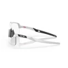Kép 3/7 - sportszemuveg-oakely-sutro-lite-matte-white-clear-to-black-photochromic-0009463-3