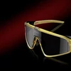 Kép 2/4 - oakley-latch-panel-patrick-mahomes-sportszemuveg-02
