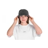 Kép 4/4 - Cube Bucket Hat sapka - női fejen