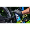 Kép 7/7 - Muc-Off Silicon Shine védő spray 500ml