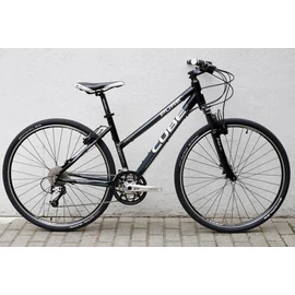 cube-pure-cross-trekking-kerekpar