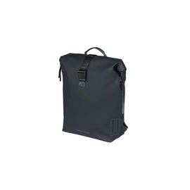 basil-egyoldalas-taska-es-hatizsak-soho-backpack-nordlicht-vilagitassal-hook-on-fekete