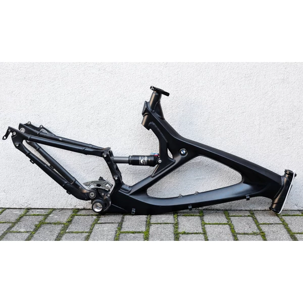 26" BMW használt alu Fully MTB váz Fox rugós taggal