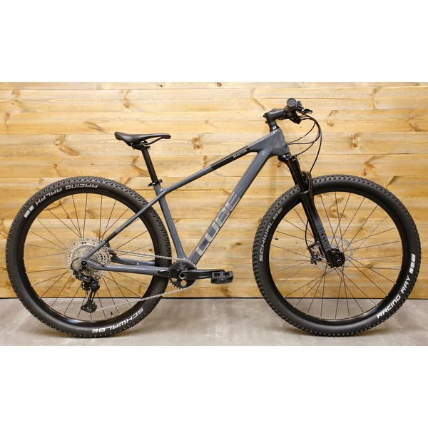 Cube Reaction C:62 Pro 29 használt, igényes carbon MTB kerékpár, M méret