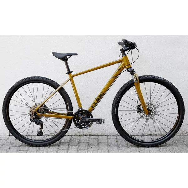 cube-nature-pro-2025-cross-trekking-kerekpar