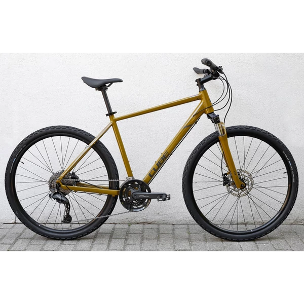 cube-nature-pro-2025-cross-trekking-kerekpar