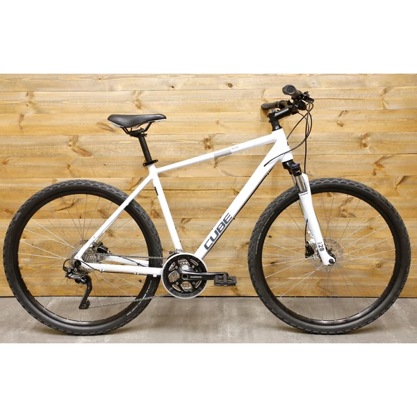 Cube Nature Pro 28 használt, újszerű alu Cross-Trekking kerékpár, M méret