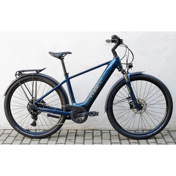 cube-touring-hybrid-one-625-trekking-ebike-kerekpar