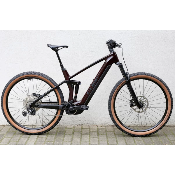 cube-stereo-hybrid-140-hpc-race-750-carbon-ebike-kerekpar