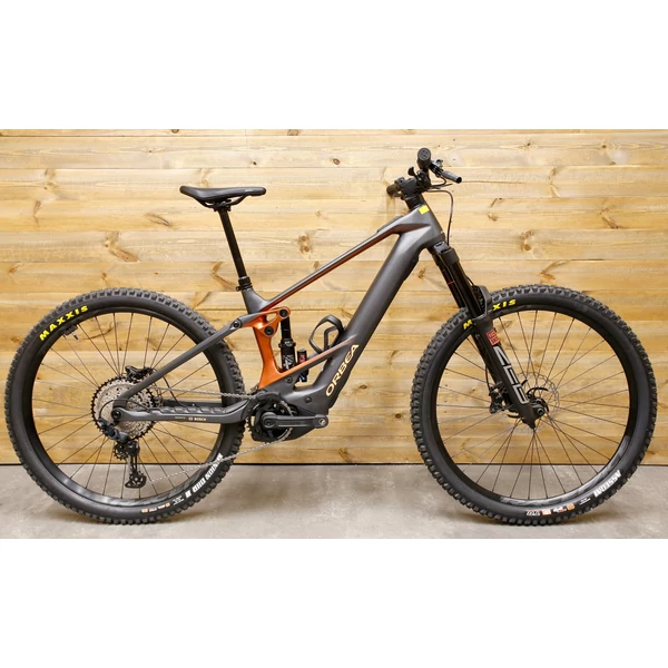 Orbea Wild M20 750 29 használt, újszerű carbon fully eMTB kerékpár, M méret