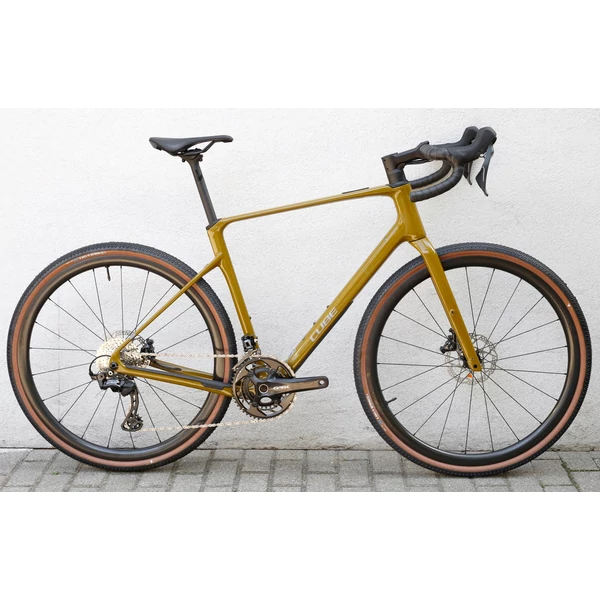 cube-nuroad-c62-pro-gravel-kerekpar