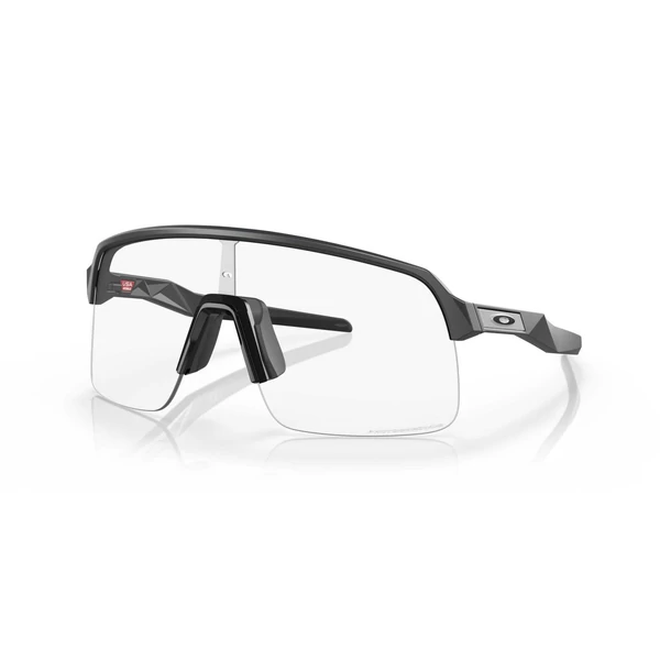 sportszemuveg-oakley-sutro-lite-matte-carbon-clear-to-black-photochromic-0009463